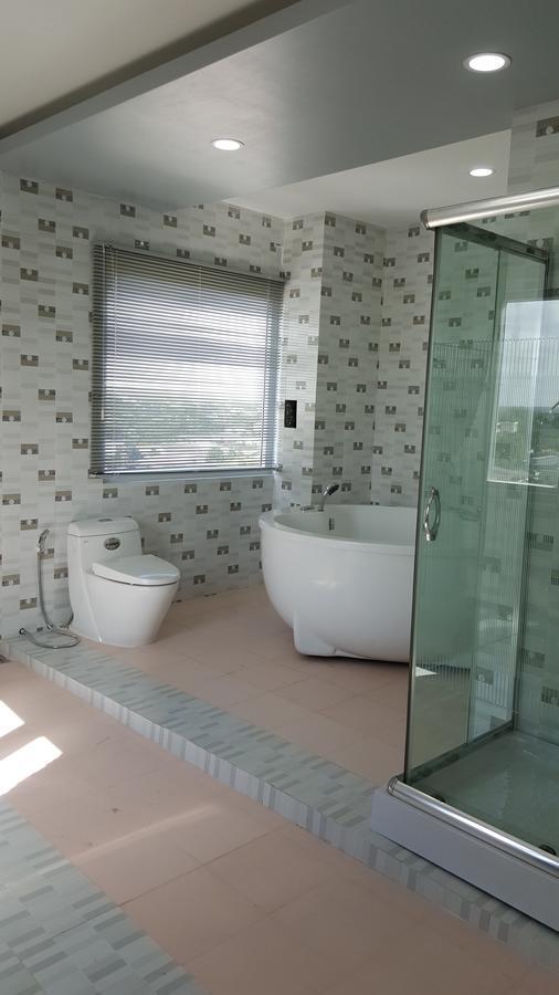 The World Hotel Mỹ Tho Buitenkant foto